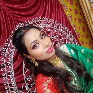 Meet your Posher, Lina